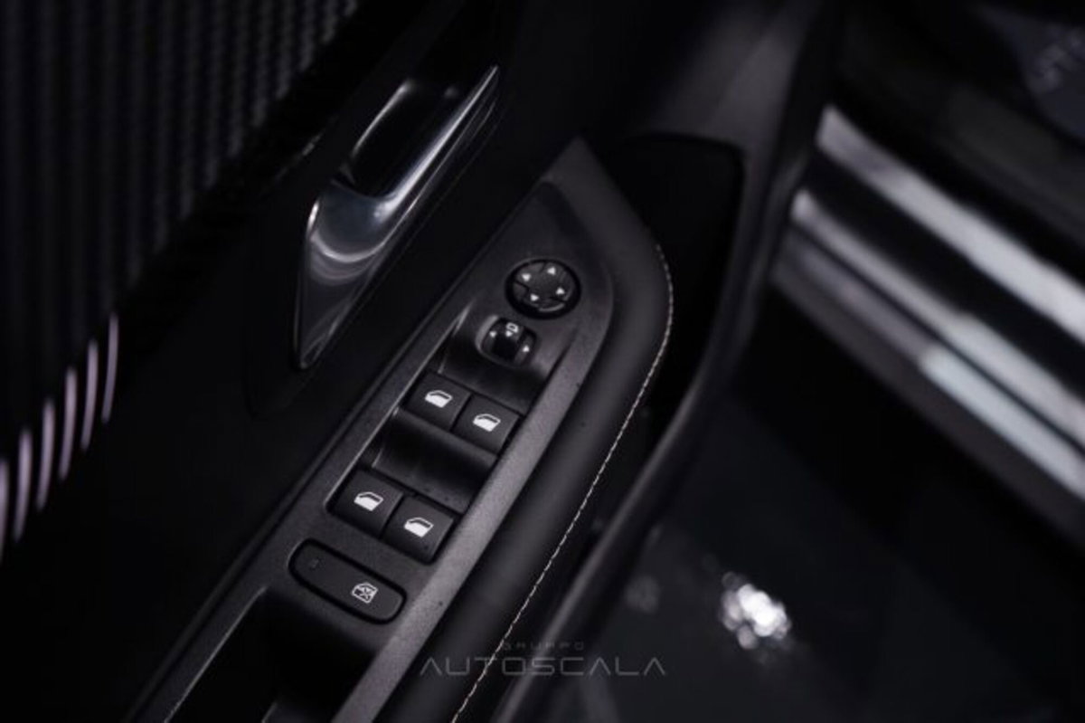 Peugeot 208 1.2 puretech Active s&s 100cv (10)