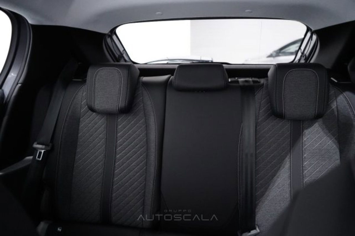 Peugeot 208 1.2 puretech Active s&s 100cv (19)
