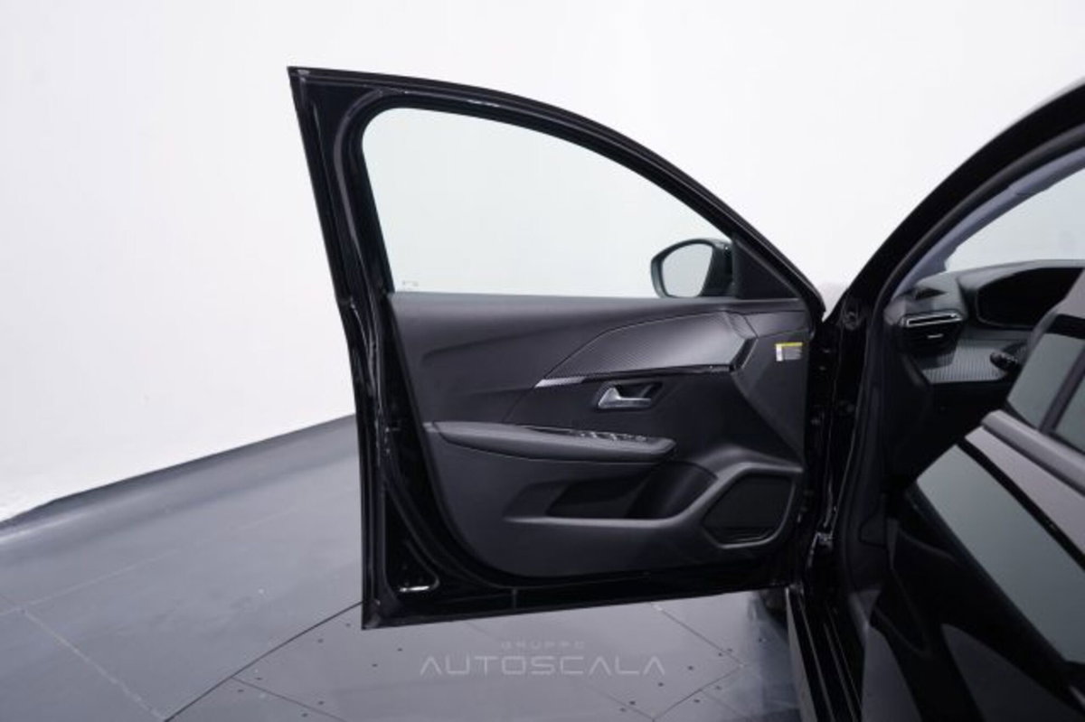 Peugeot 208 1.2 puretech Active s&s 100cv (9)