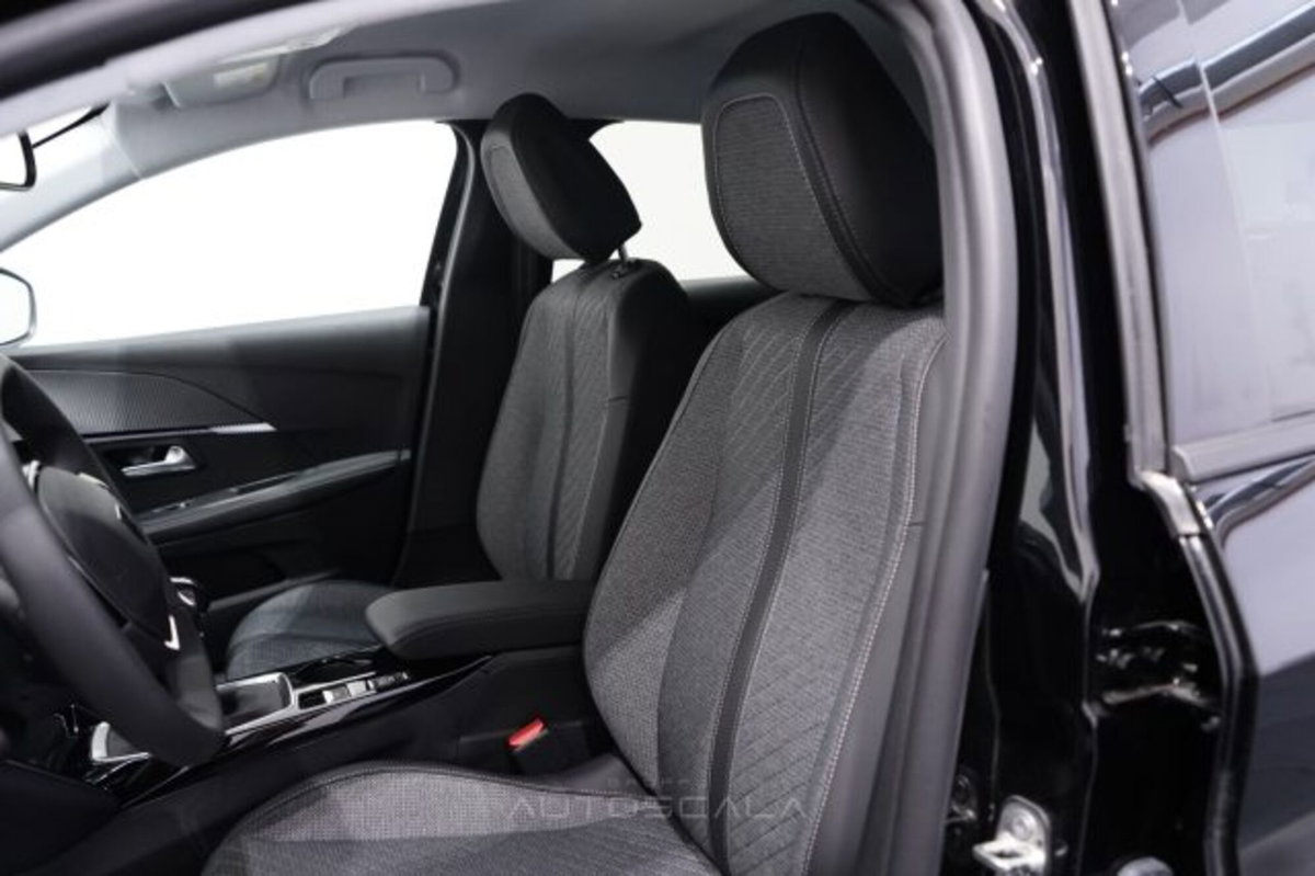 Peugeot 208 1.2 puretech Active s&s 100cv (11)
