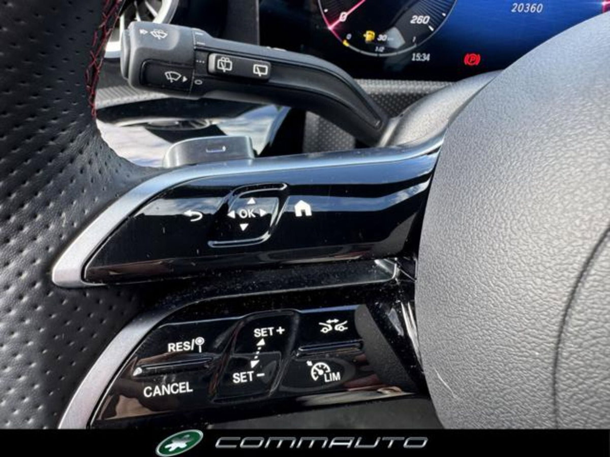 Mercedes-Benz Classe A 180 AMG Line Premium Plus auto (16)