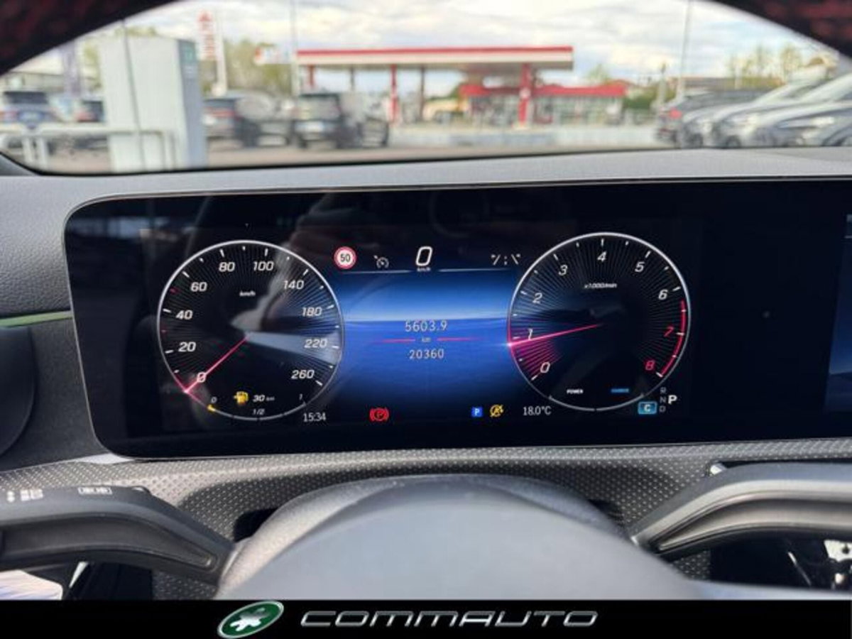 Mercedes-Benz Classe A 180 AMG Line Premium Plus auto (13)