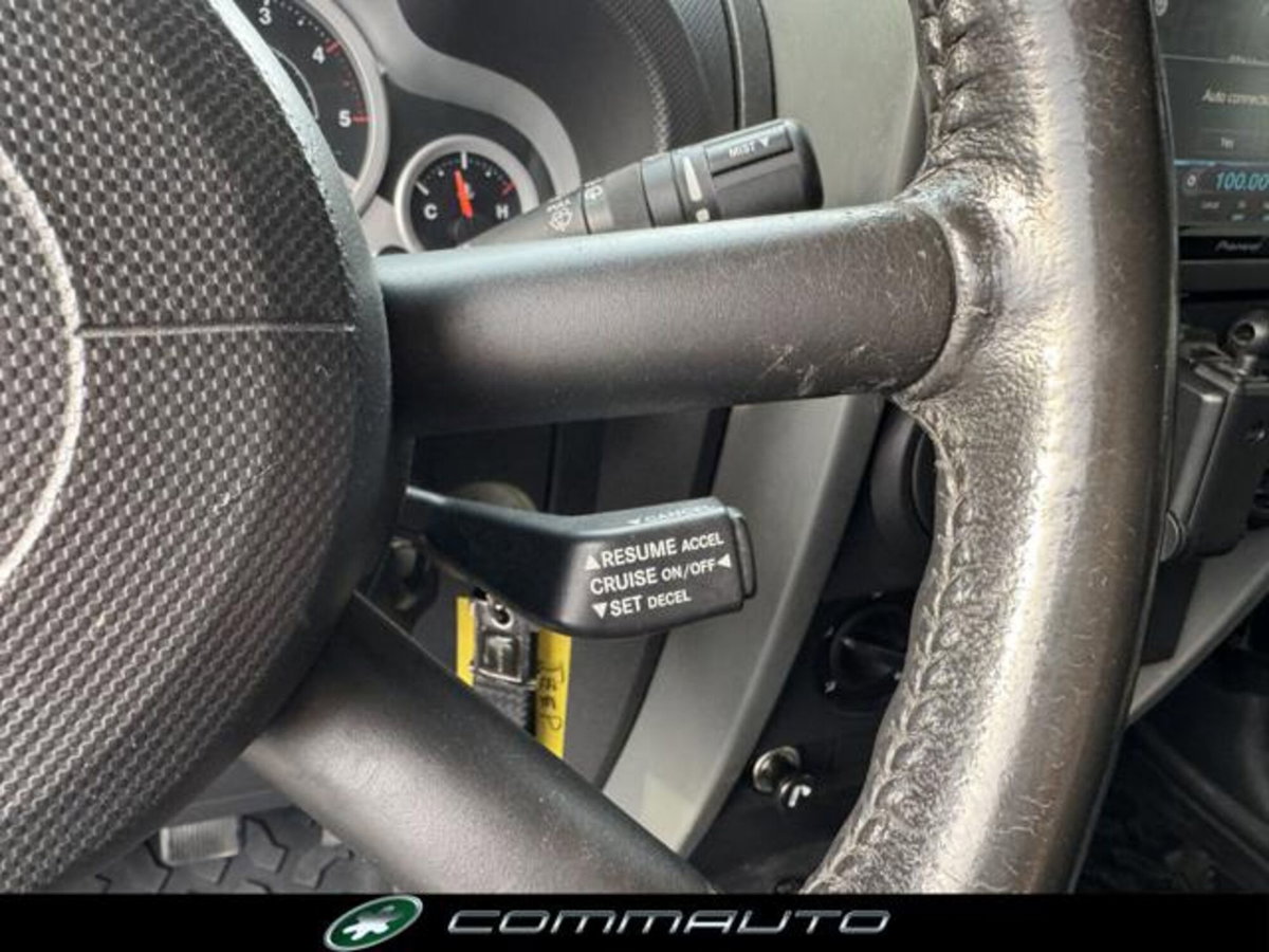 Jeep Wrangler Unlimited 2.8 CRD Sahara (10)