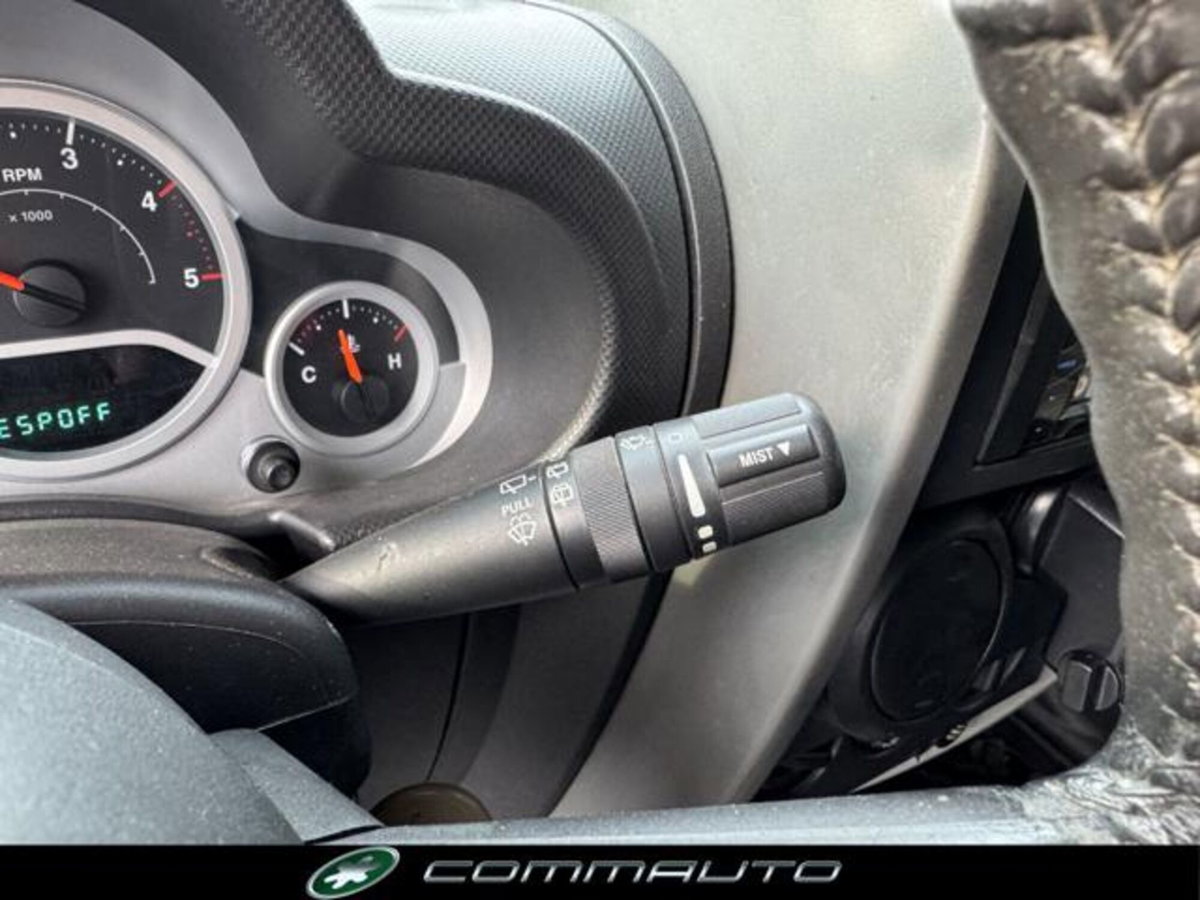 Jeep Wrangler Unlimited 2.8 CRD Sahara (11)