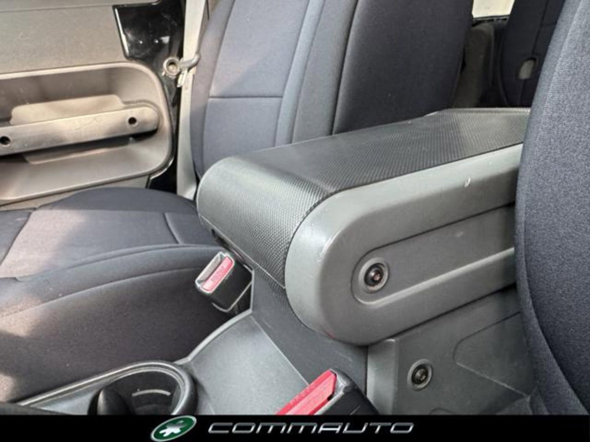 Jeep Wrangler Unlimited 2.8 CRD Sahara (18)