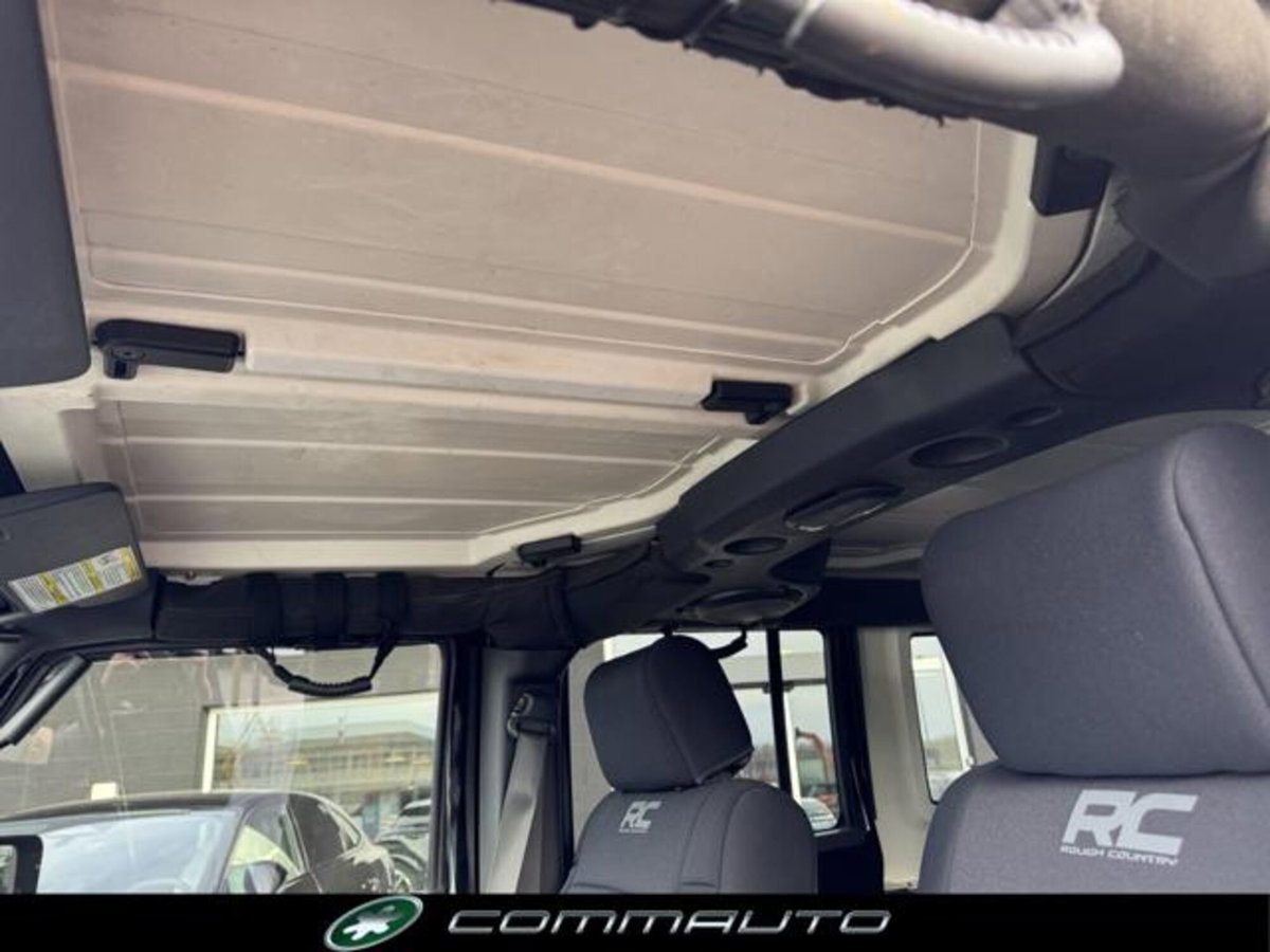 Jeep Wrangler Unlimited 2.8 CRD Sahara (19)