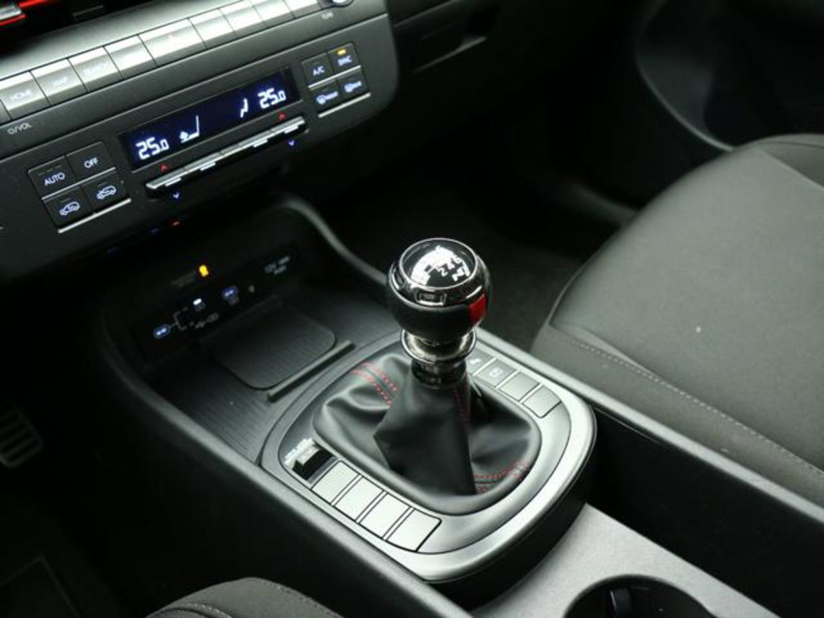 Hyundai Kona 1.0 T-GDI Hybrid 48V iMT NLine (13)