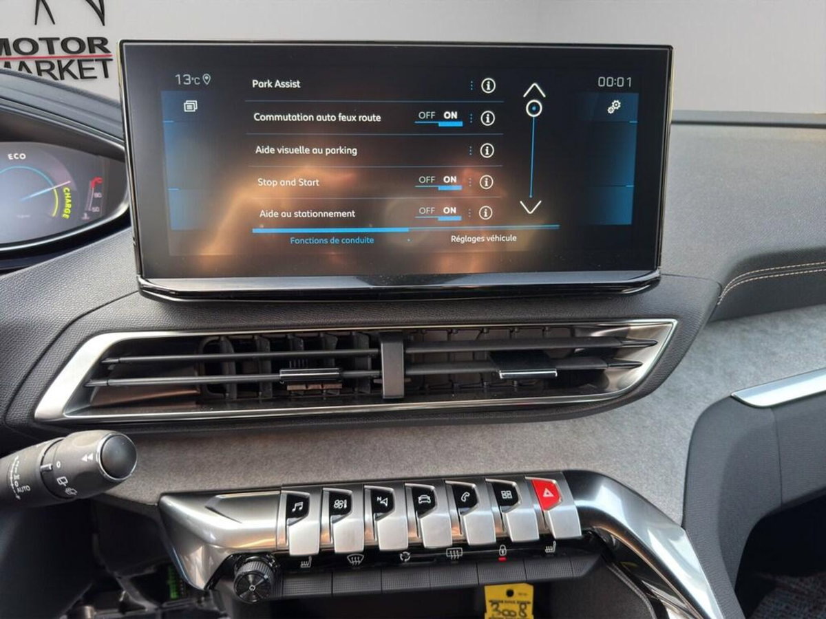 Peugeot 3008 73 kWh GT (12)