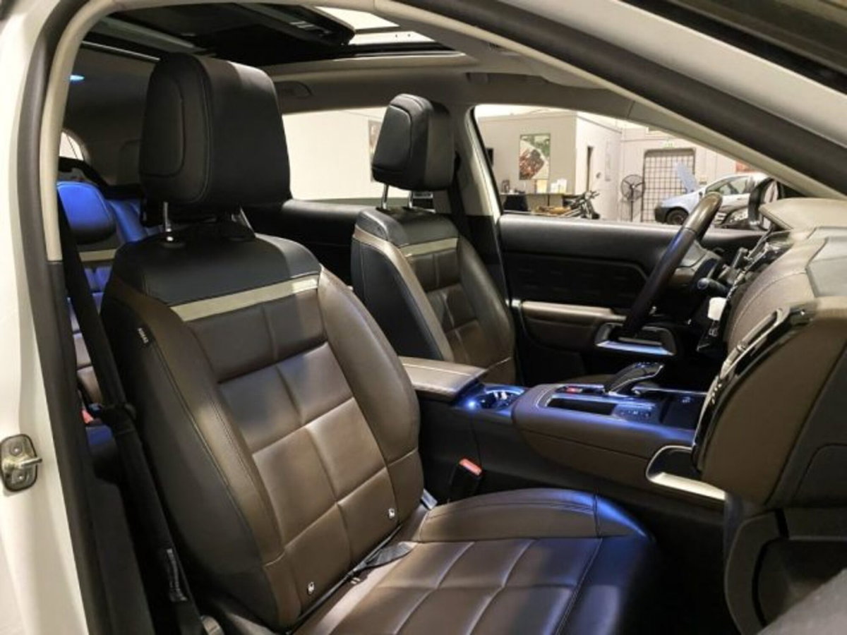Citroen C5 Aircross Aircross Hybrid 225 E-EAT8 Shine (7)