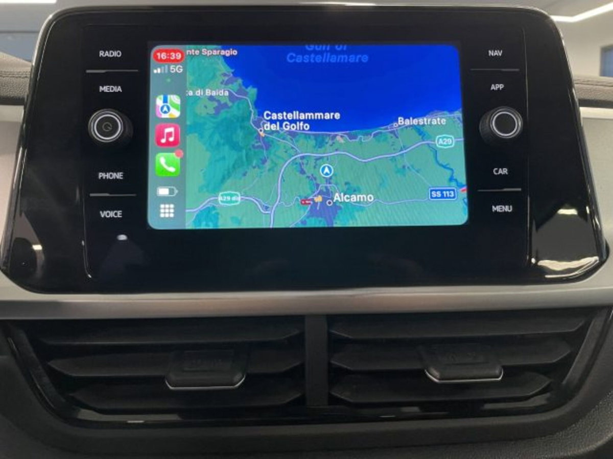 Volkswagen T-Roc 1.5 tsi Life dsg (18)