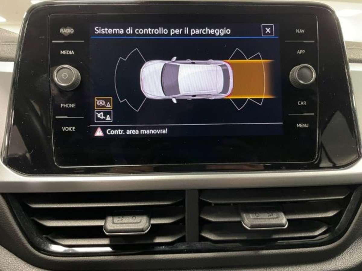 Volkswagen T-Roc 1.5 tsi Life dsg (19)