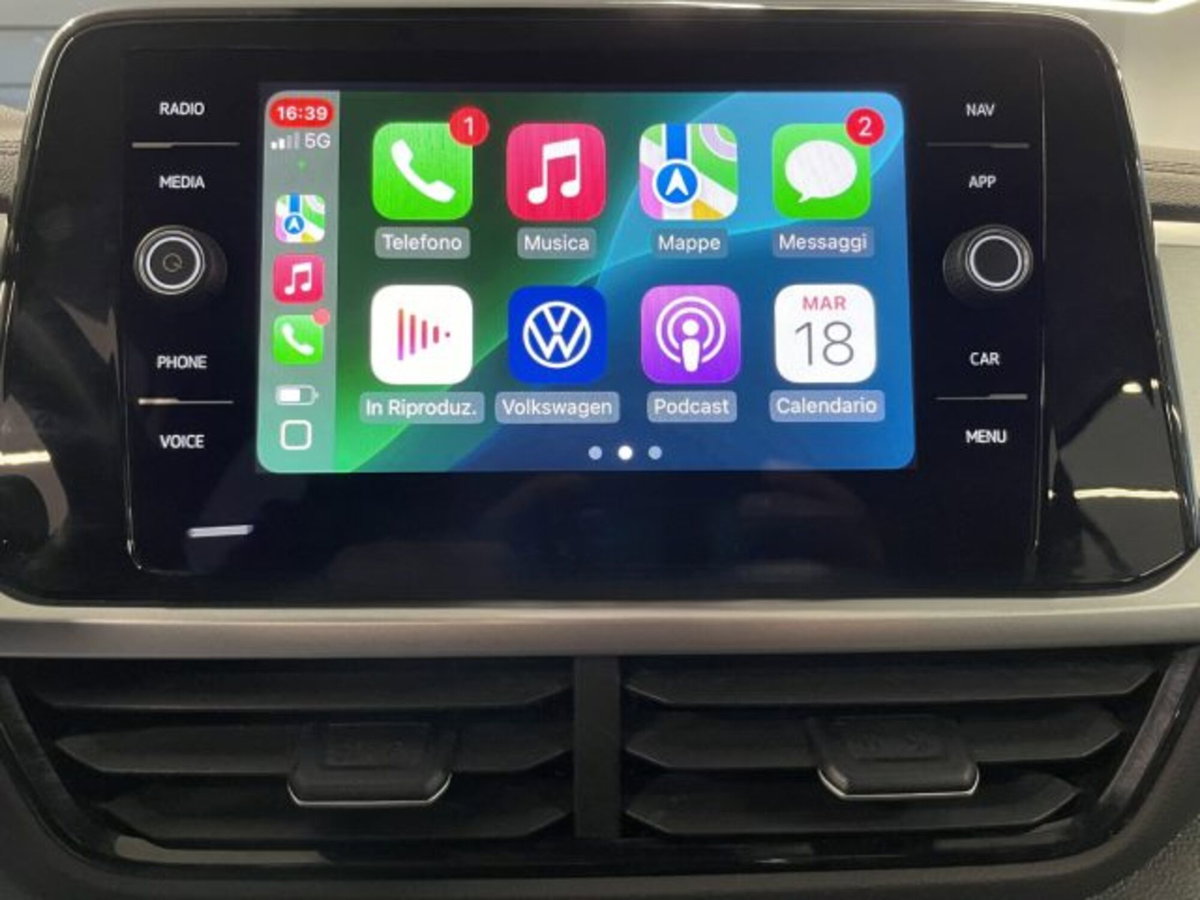 Volkswagen T-Roc 1.5 tsi Life dsg (4)