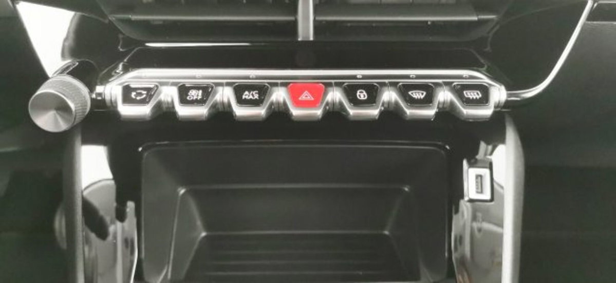 Peugeot 208 1.2 puretech Active s&s 75cv (12)