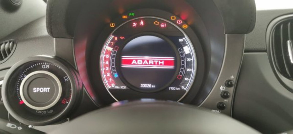 Abarth 595 Cabrio 595 C 1.4 Turbo T-Jet 165 CV Turismo (10)
