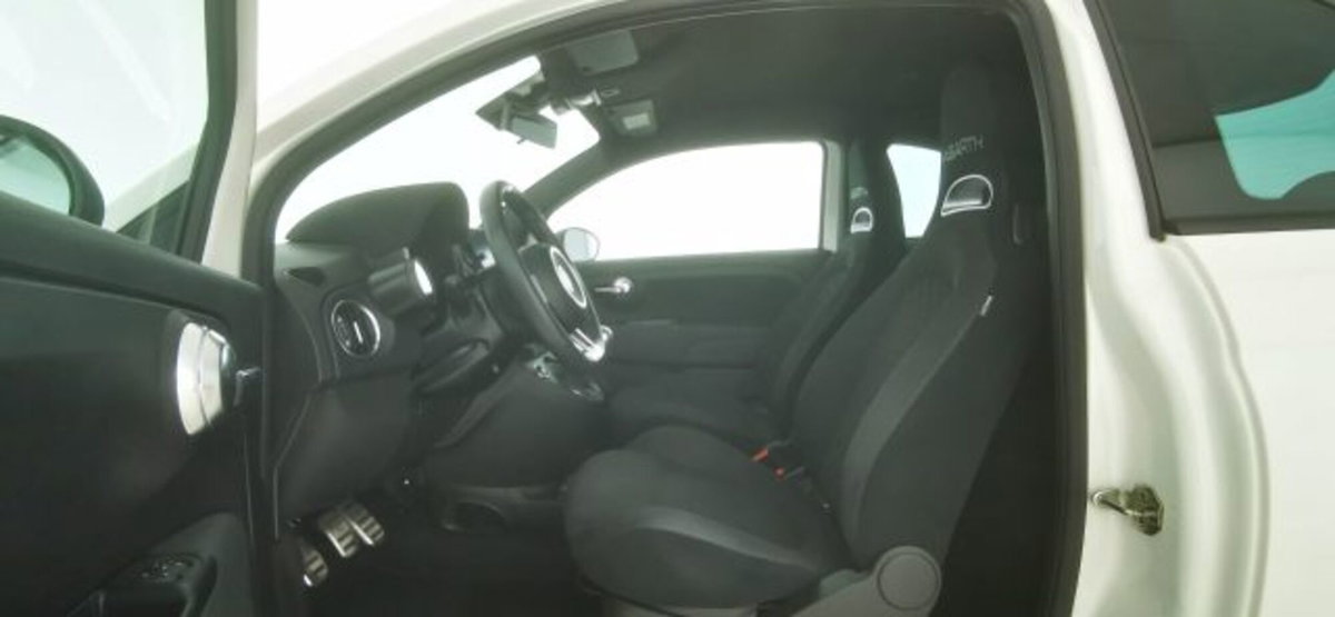 Abarth 595 Cabrio 595 C 1.4 Turbo T-Jet 165 CV Turismo (14)