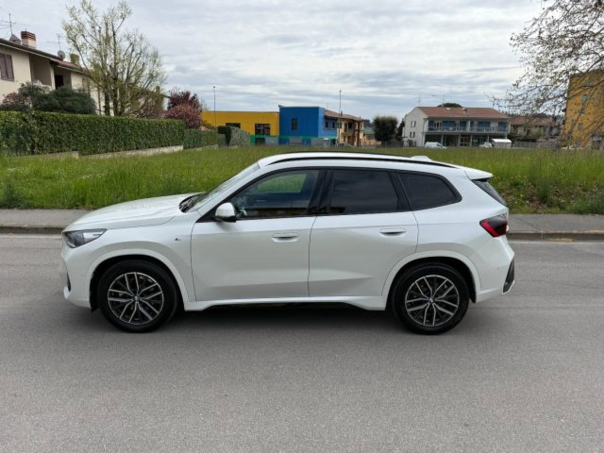 BMW X1 sDrive 18i Msport (16)