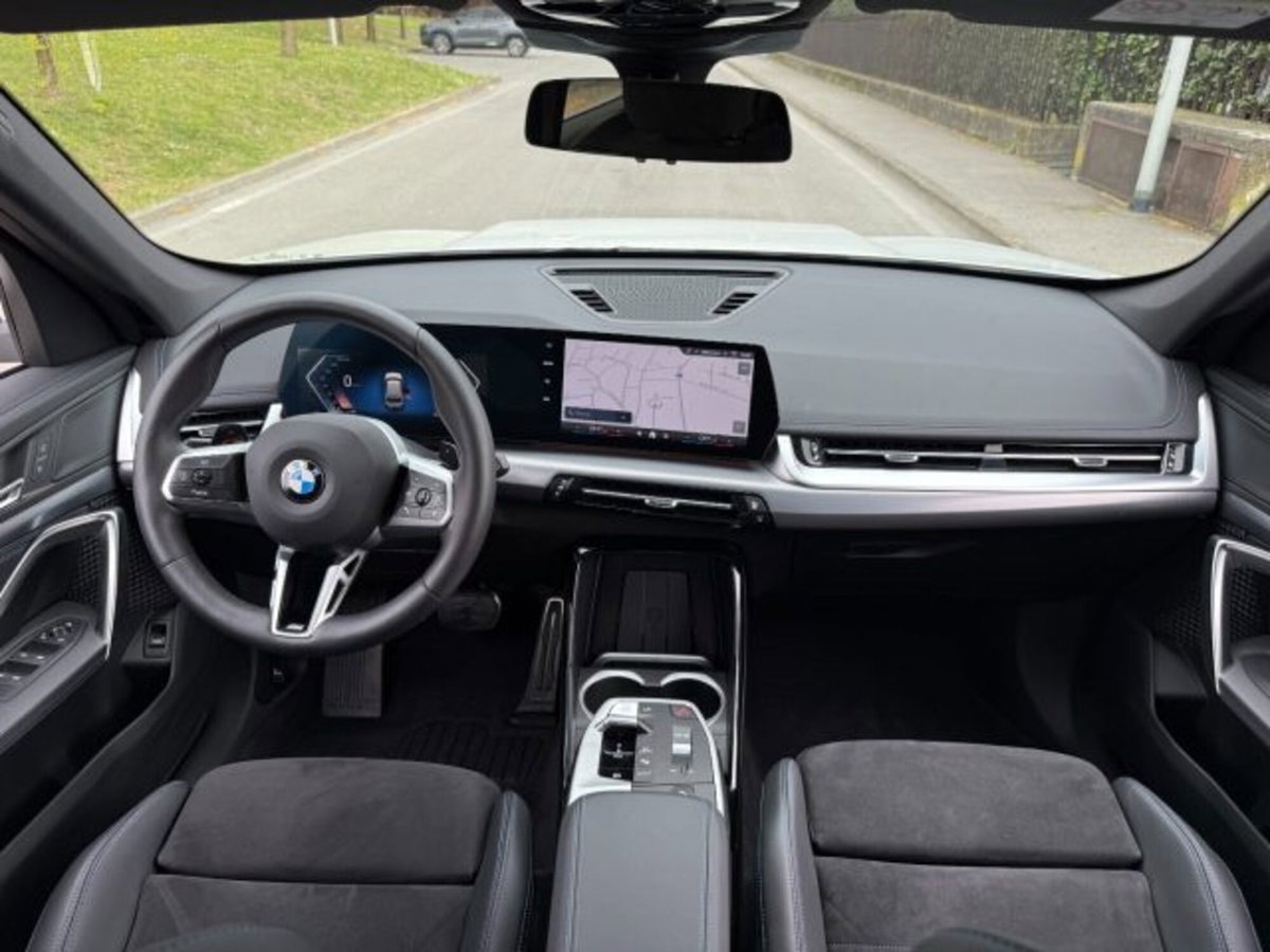 BMW X1 sDrive 18i Msport (9)