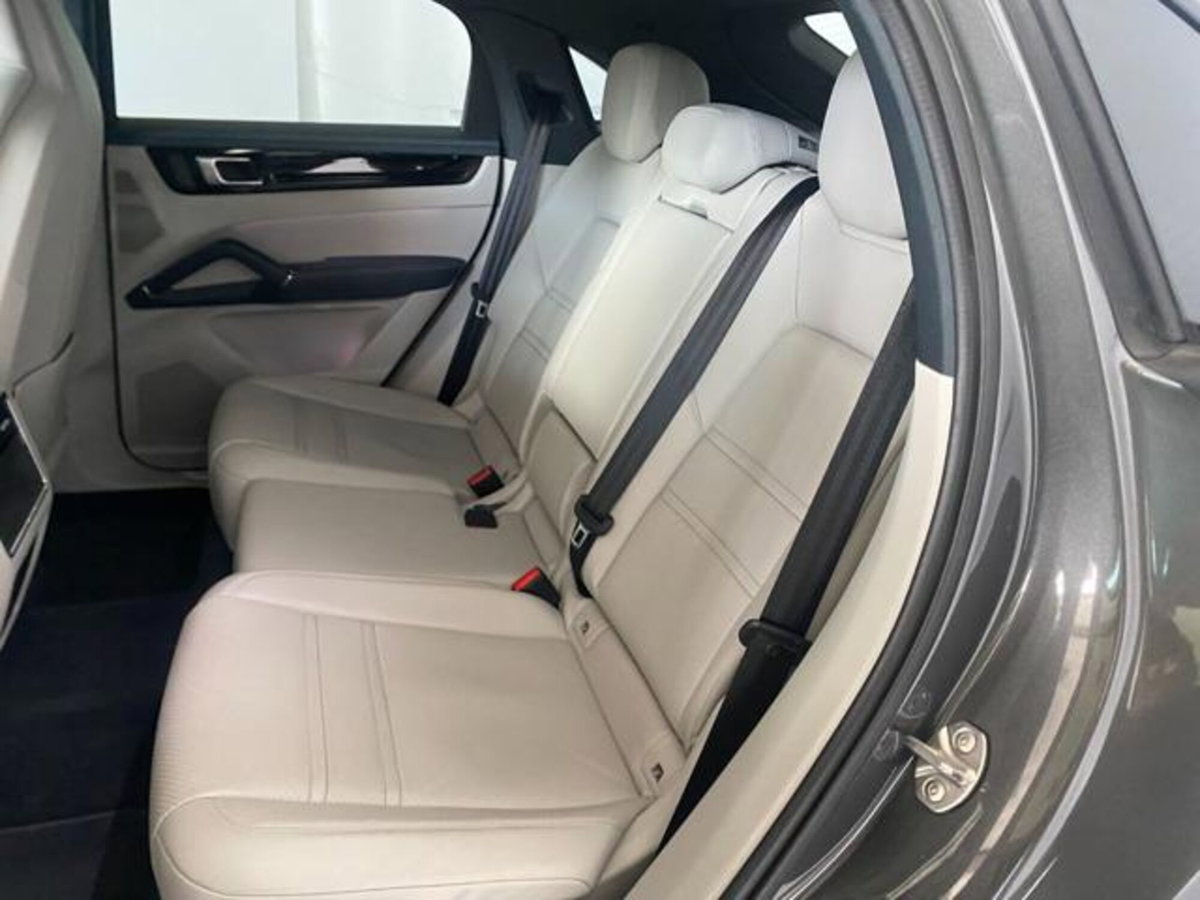 Porsche Cayenne Coupé 3.0 V6 (12)