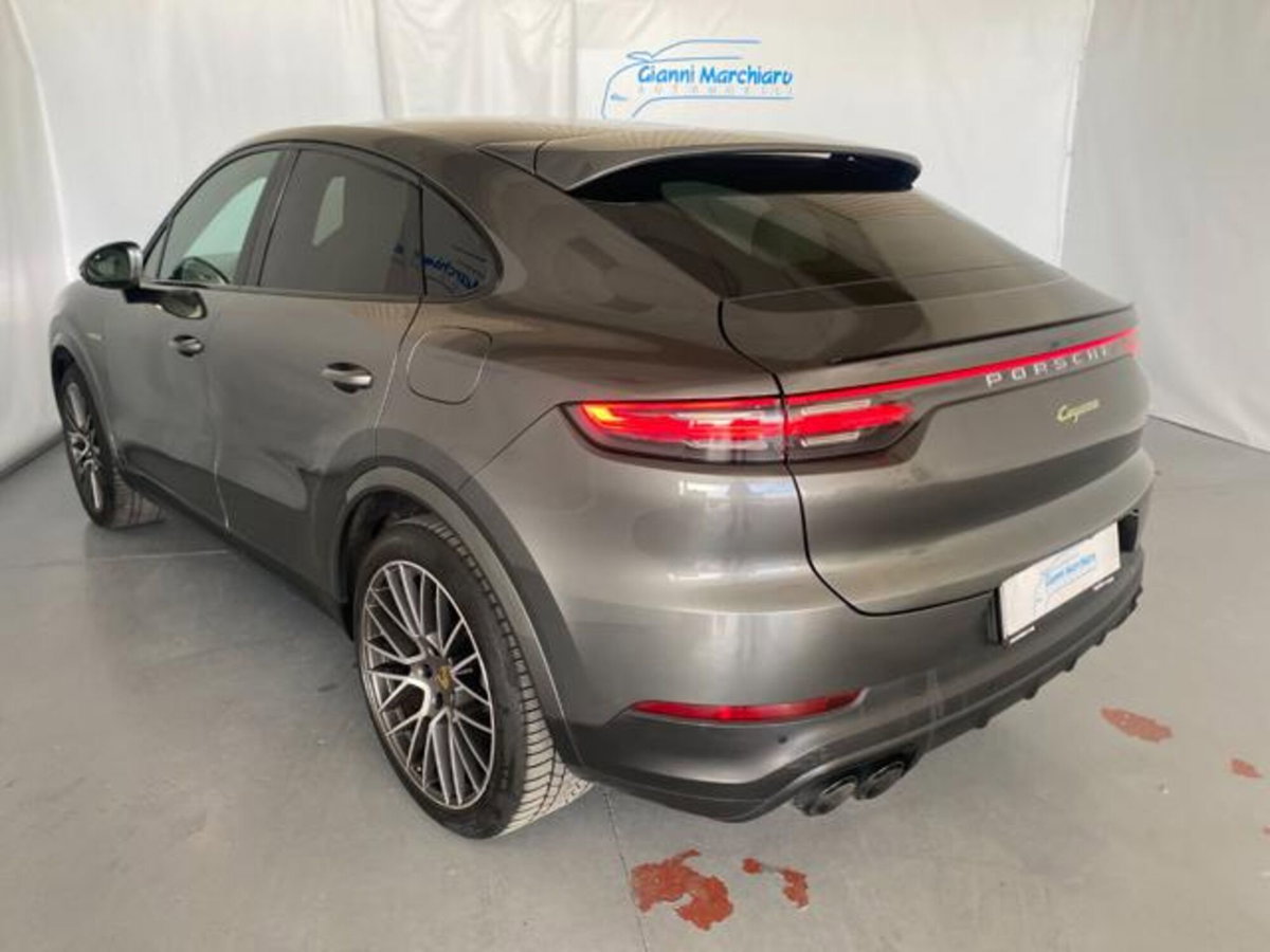 Porsche Cayenne Coupé 3.0 V6 (4)