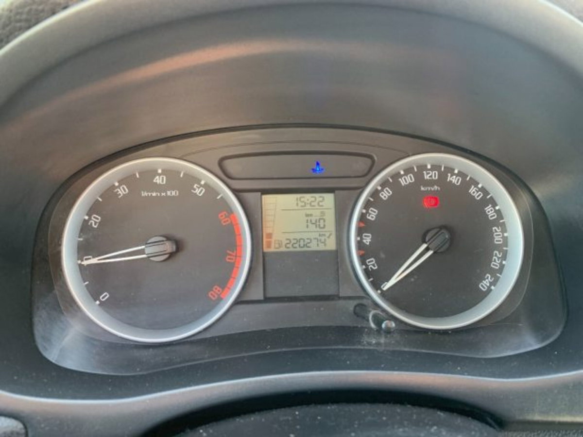 Skoda Roomster 16V Comfort GPLine (15)