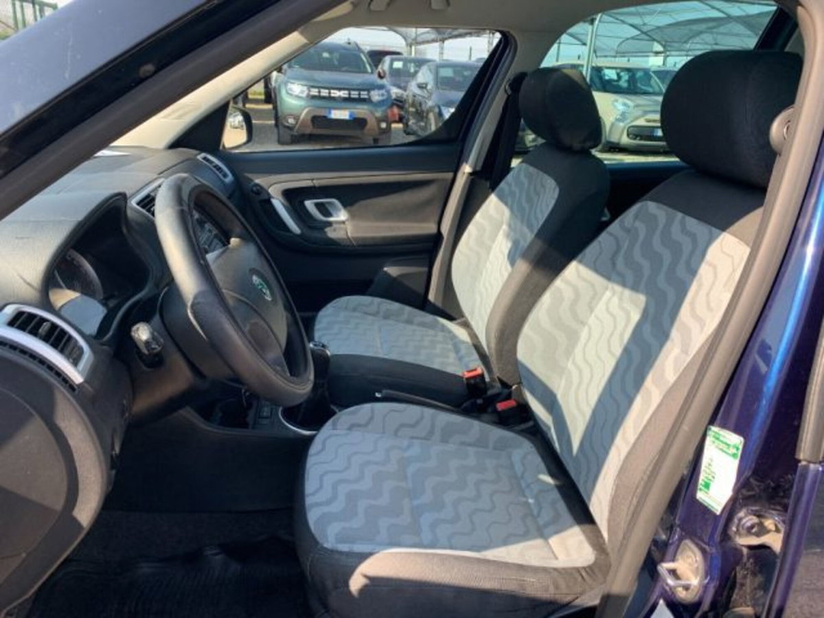 Skoda Roomster 16V Comfort GPLine (9)