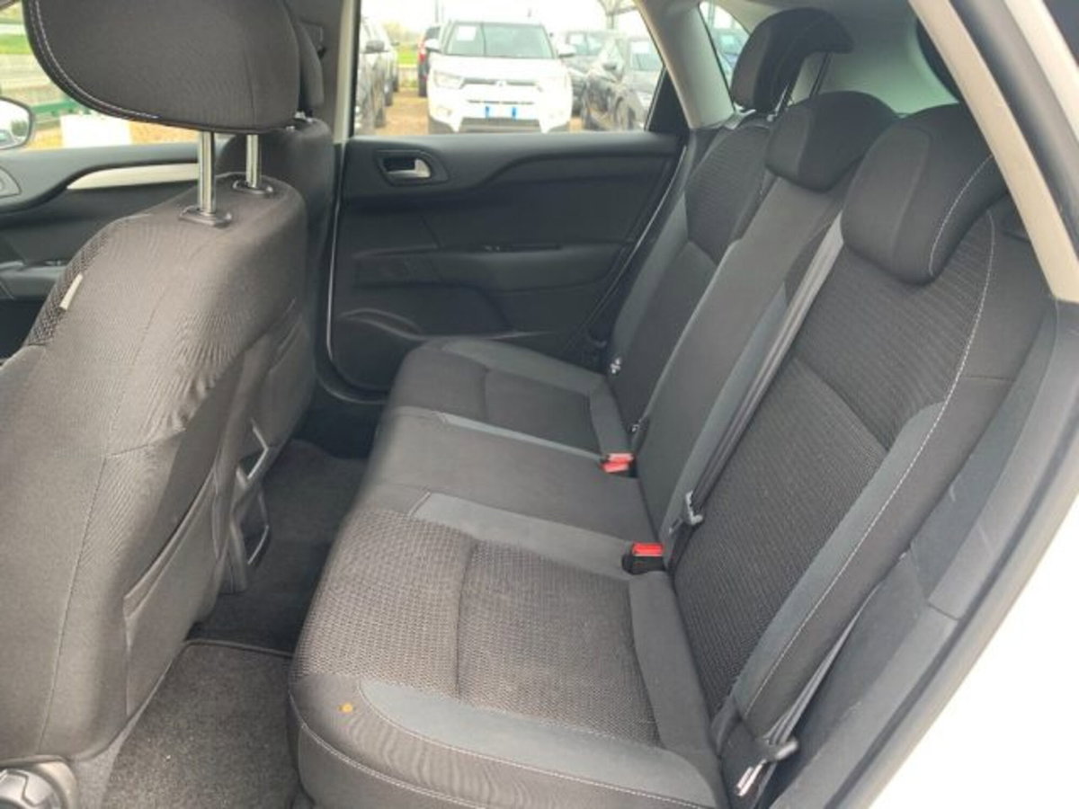 Citroen C4 BlueHDi 100 Feel (10)