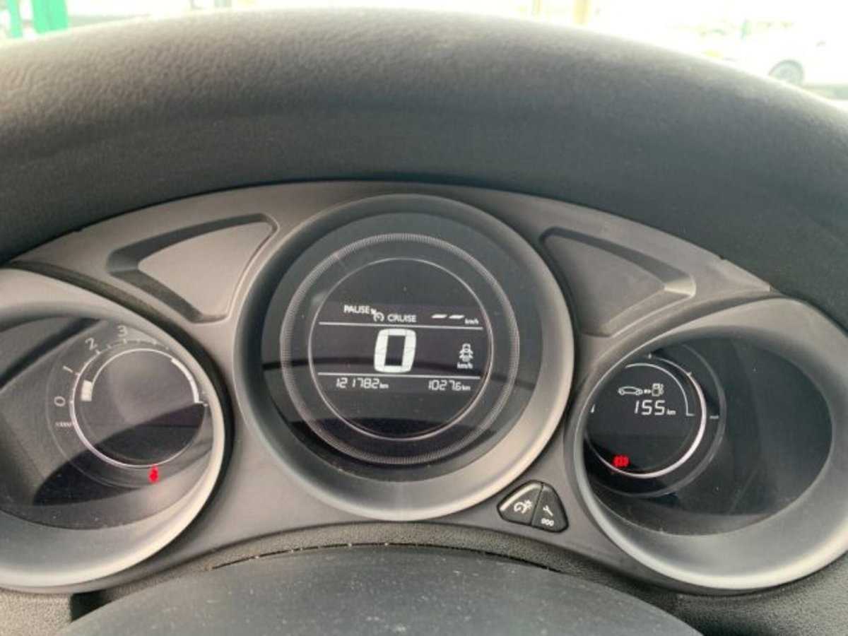 Citroen C4 BlueHDi 100 Feel (15)