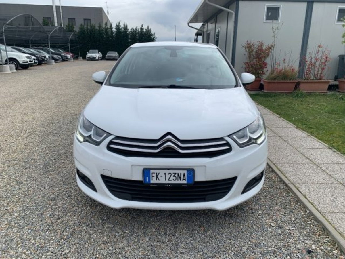 Citroen C4 BlueHDi 100 Feel (2)
