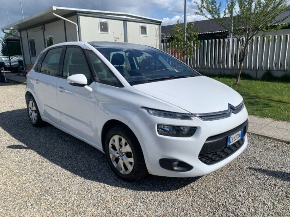 Citroen C4 Picasso 1.6 e-HDi 115 Exclusive (3)