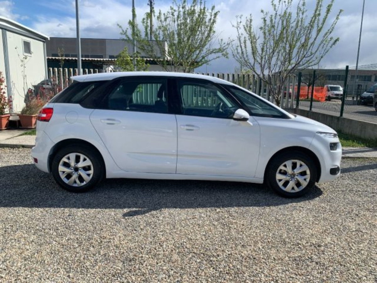 Citroen C4 Picasso 1.6 e-HDi 115 Exclusive (4)