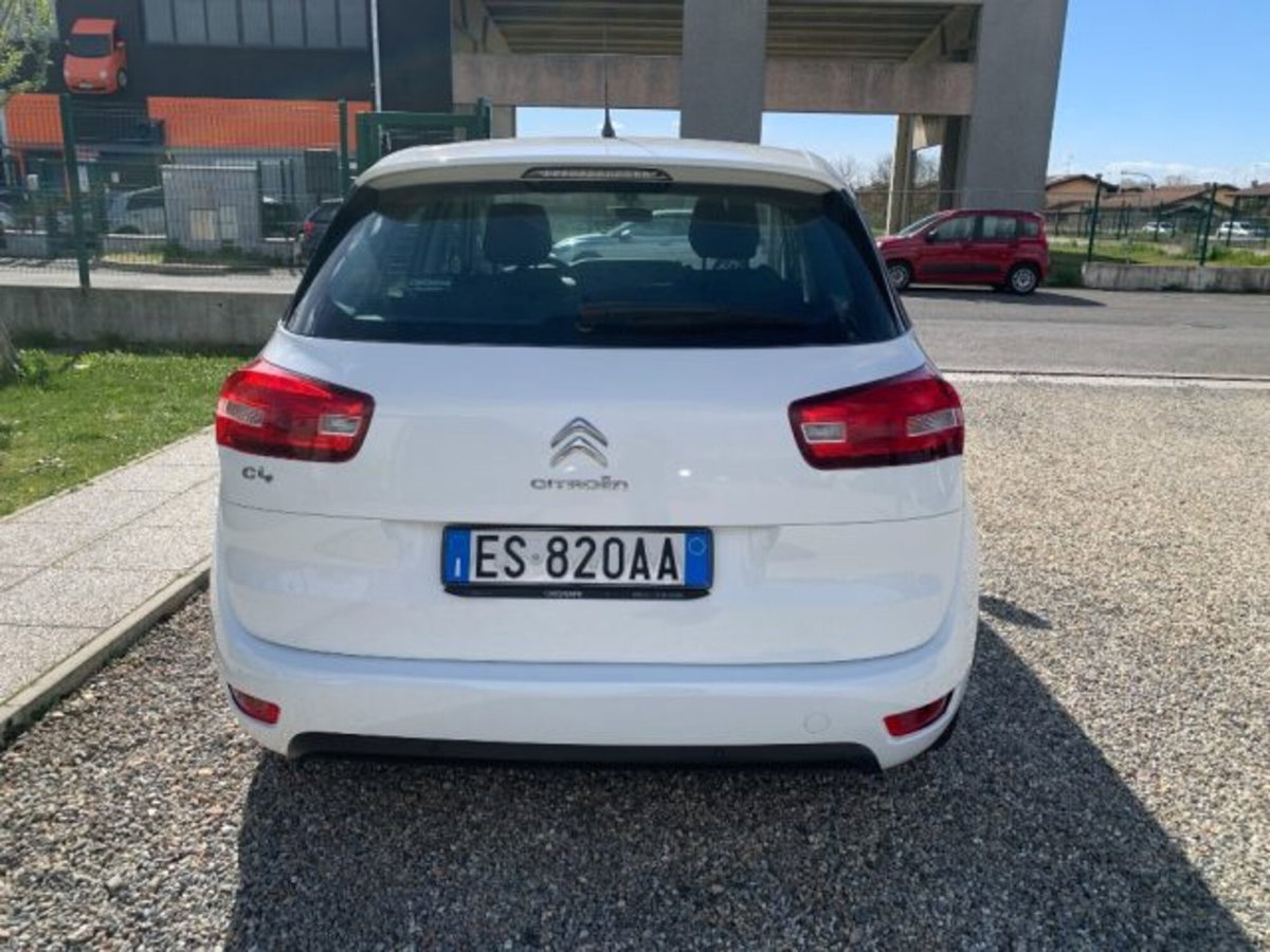 Citroen C4 Picasso 1.6 e-HDi 115 Exclusive (6)