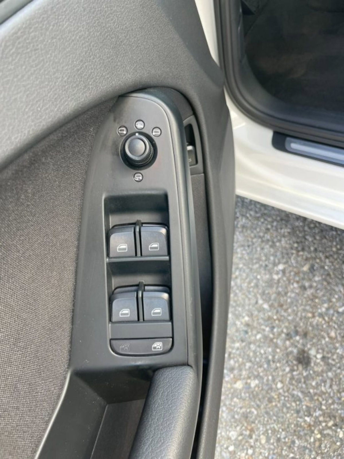 Audi A4 1.8 TFSI 160 CV (11)