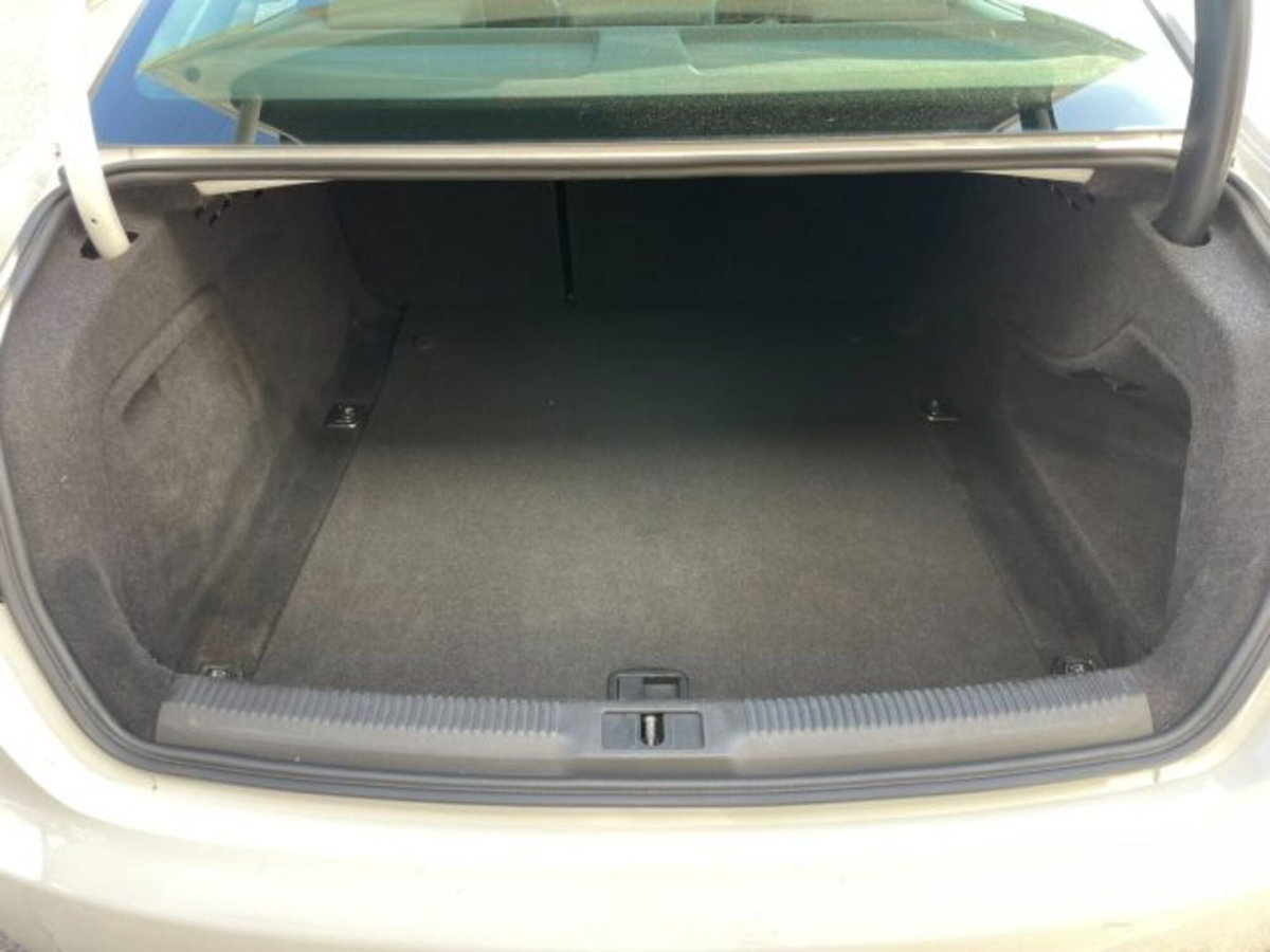 Audi A4 1.8 TFSI 160 CV (19)