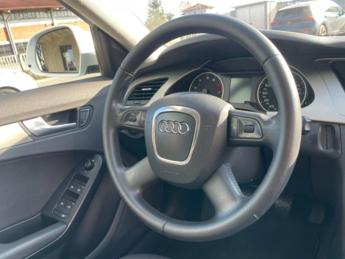Audi A4 1.8 TFSI 160 CV (8)
