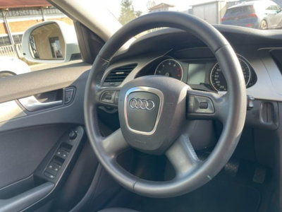 Audi A4 1.8 TFSI 160 CV (8)
