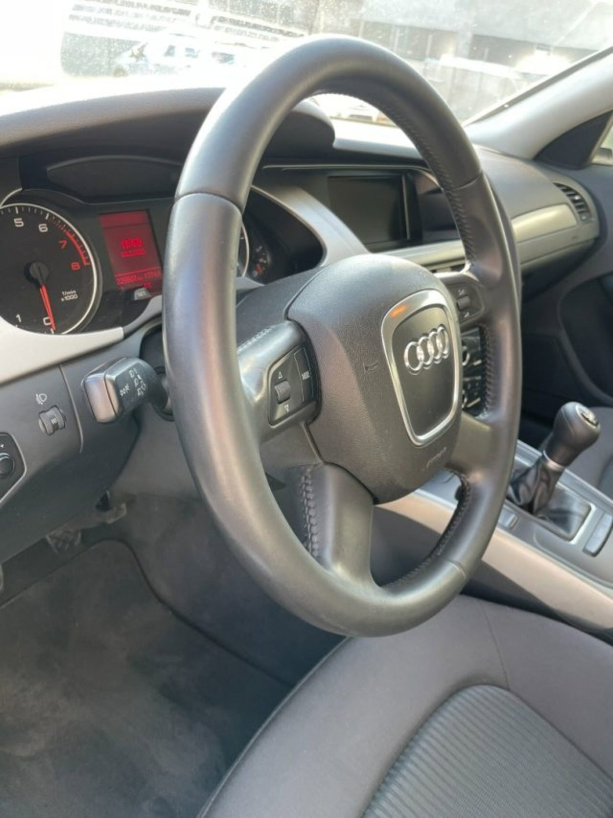 Audi A4 1.8 TFSI 160 CV (9)
