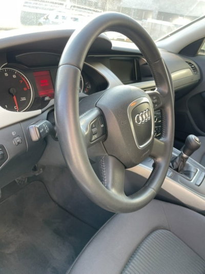 Audi A4 1.8 TFSI 160 CV (9)