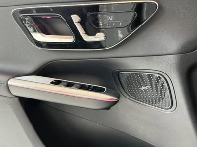 Mercedes-Benz GLC SUV 300 d AMG Line Premium Plus 4matic auto (12)