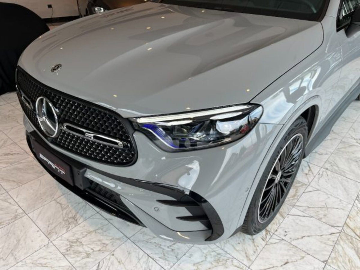 Mercedes-Benz GLC SUV 300 d AMG Line Premium Plus 4matic auto (18)