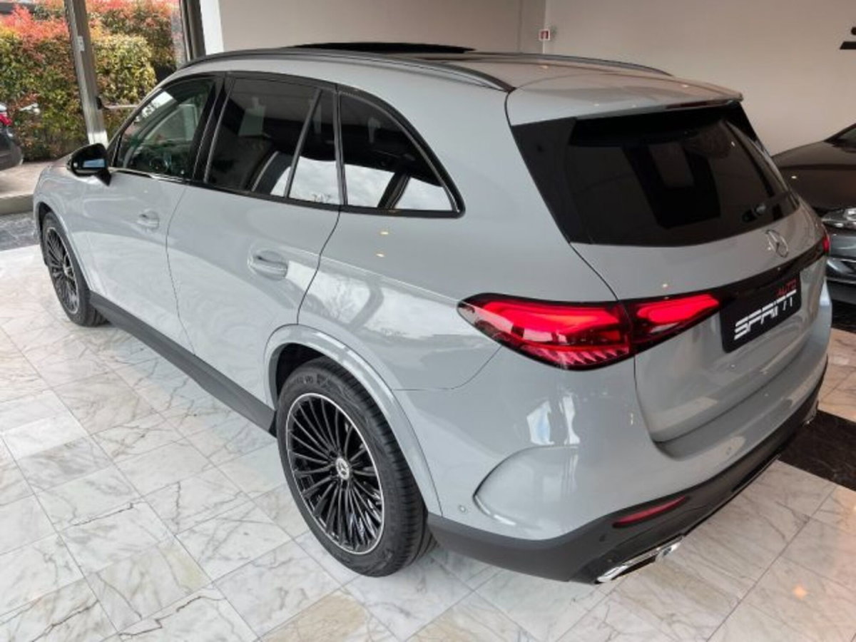 Mercedes-Benz GLC SUV 300 d AMG Line Premium Plus 4matic auto (2)
