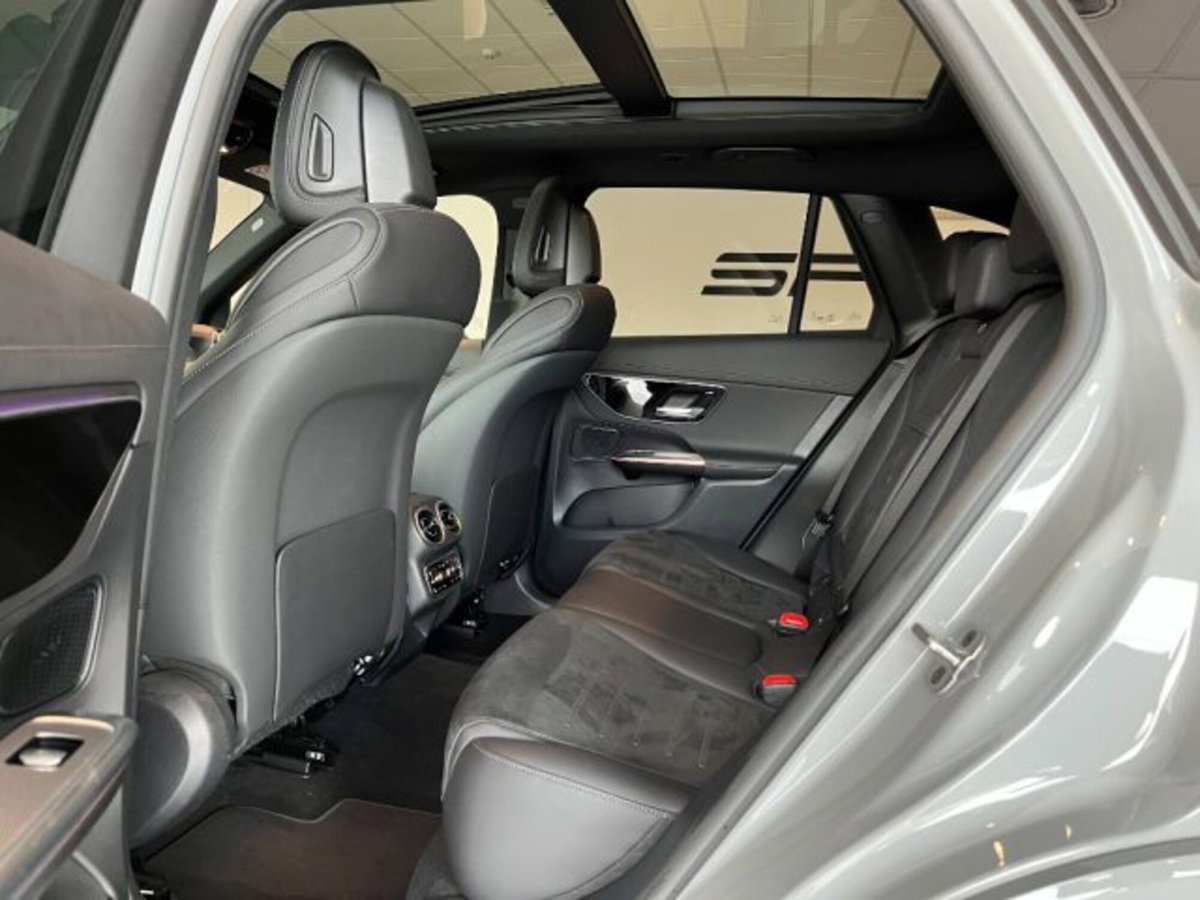 Mercedes-Benz GLC SUV 300 d AMG Line Premium Plus 4matic auto (4)