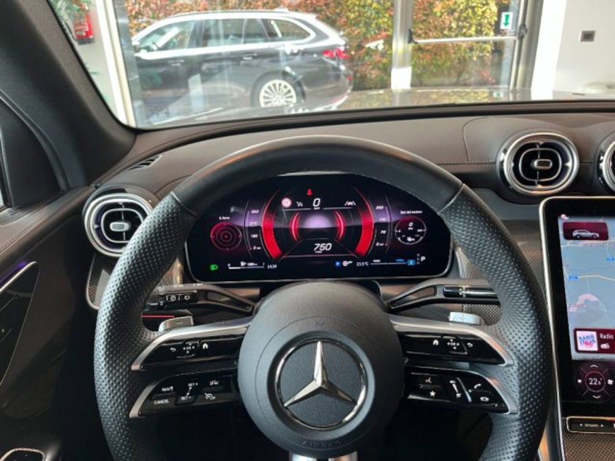 Mercedes-Benz GLC SUV 300 d AMG Line Premium Plus 4matic auto (6)