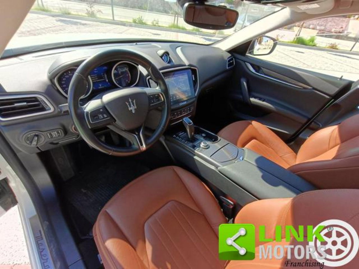 Maserati Ghibli Ghibli V6 Diesel Gransport (5)
