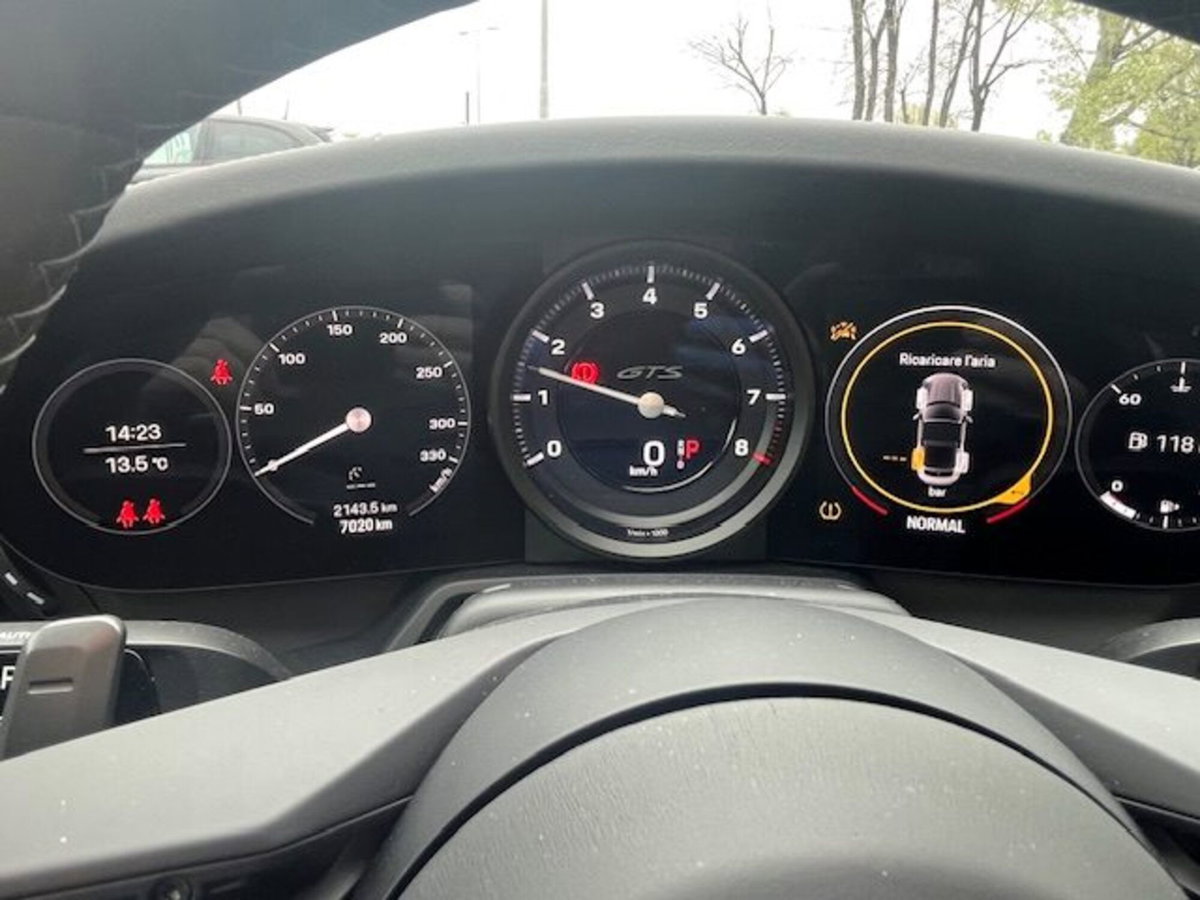 Porsche 911 Cabrio Targa 3.0 4 GTS (17)