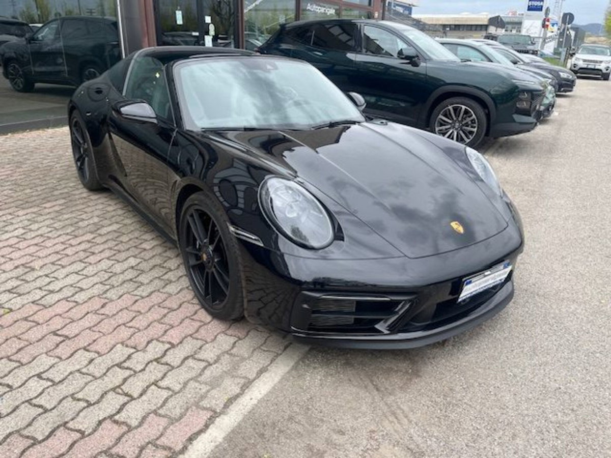 Porsche 911 Cabrio Targa 3.0 4 GTS (3)