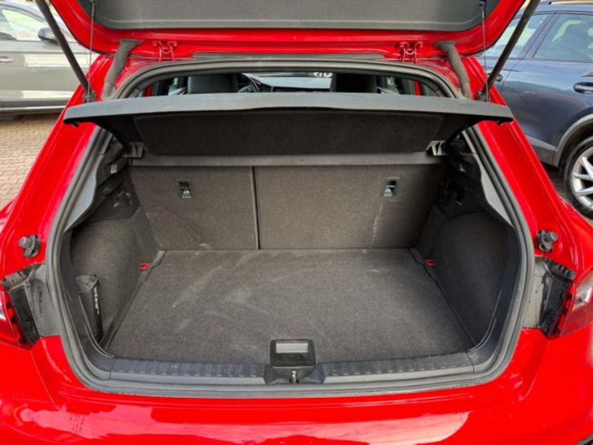 Audi A1 Sportback 30 TFSI S tronic S line edition (8)
