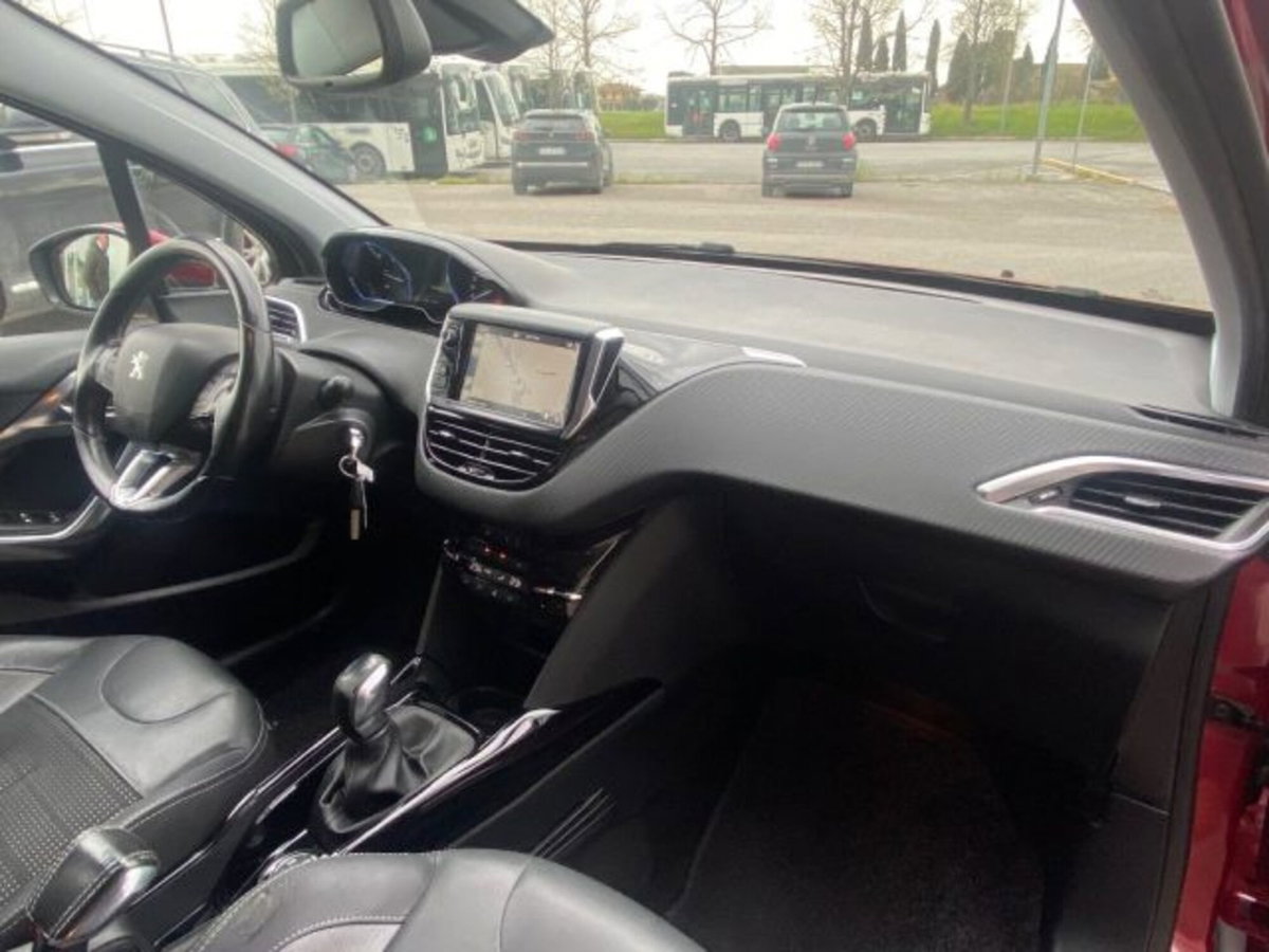Peugeot 2008 100 Allure (13)