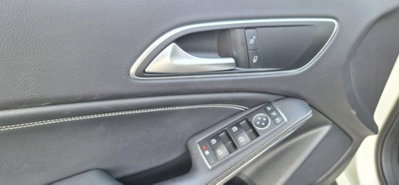 Mercedes-Benz GLA SUV 200 d Automatic Sport (12)
