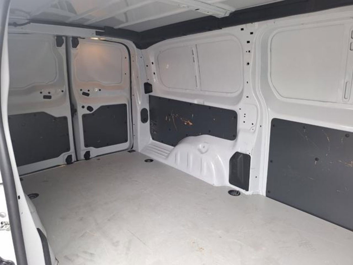 Fiat Scudo Furgone 2.0 BlueHDi 180CV AT8 PL-TN Furgone Lounge (16)