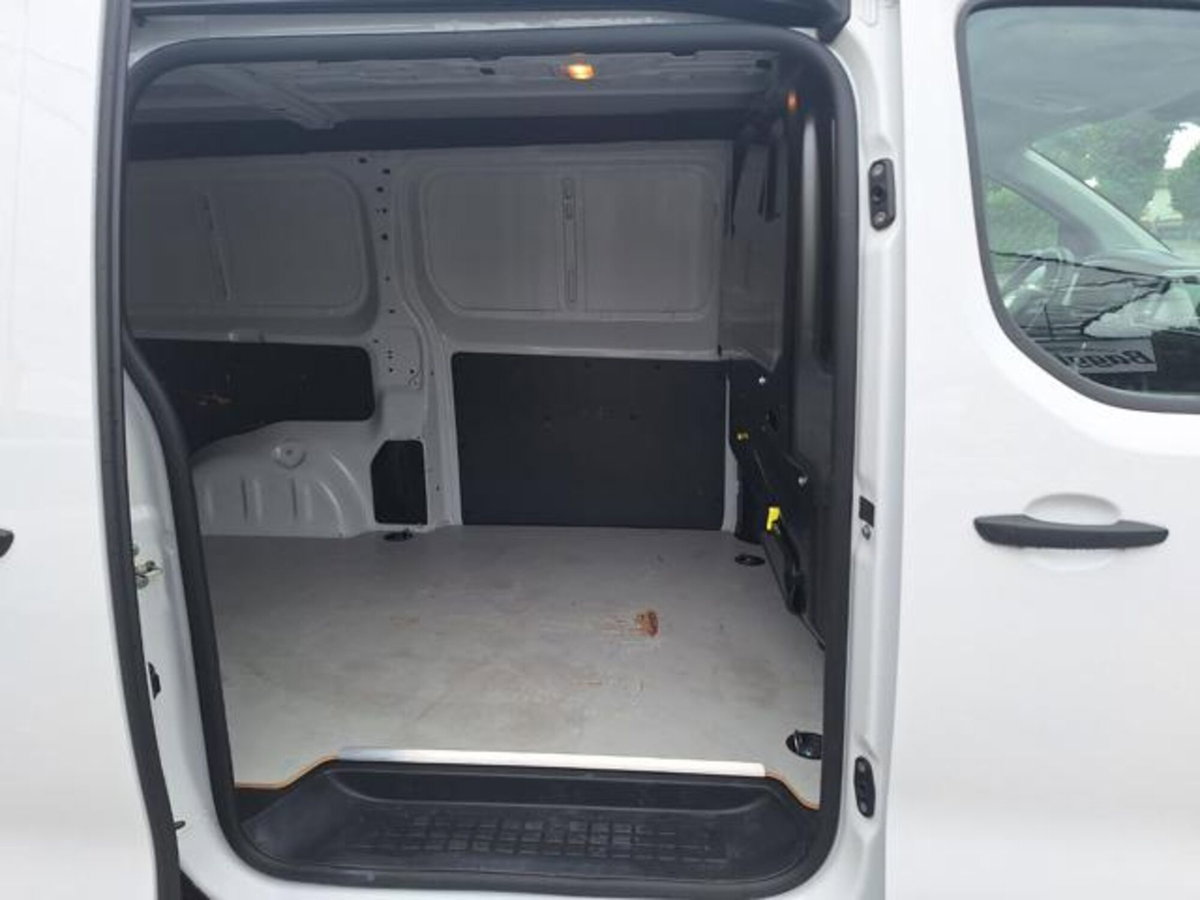 Fiat Scudo Furgone 2.0 BlueHDi 180CV AT8 PL-TN Furgone Lounge (5)